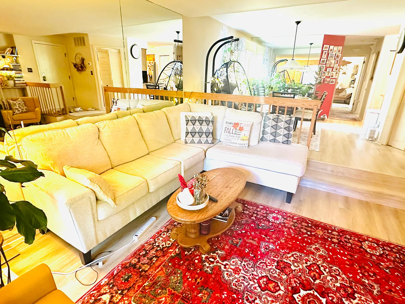 2 bed, 1129 sqft, $3,950 — Photo 3