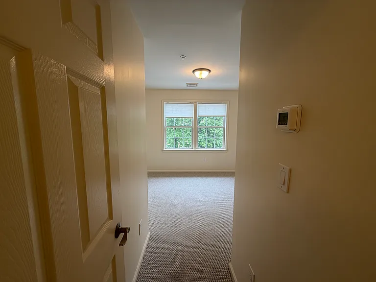 283 Lake St #B — Photo 12