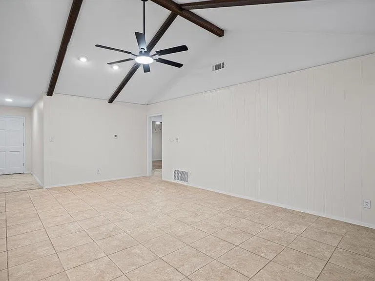 7603 Brookhollow Cv — Photo 10