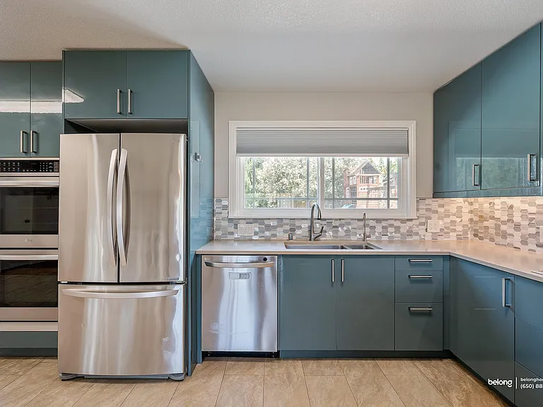 3661 Slopeview Dr — Photo 20