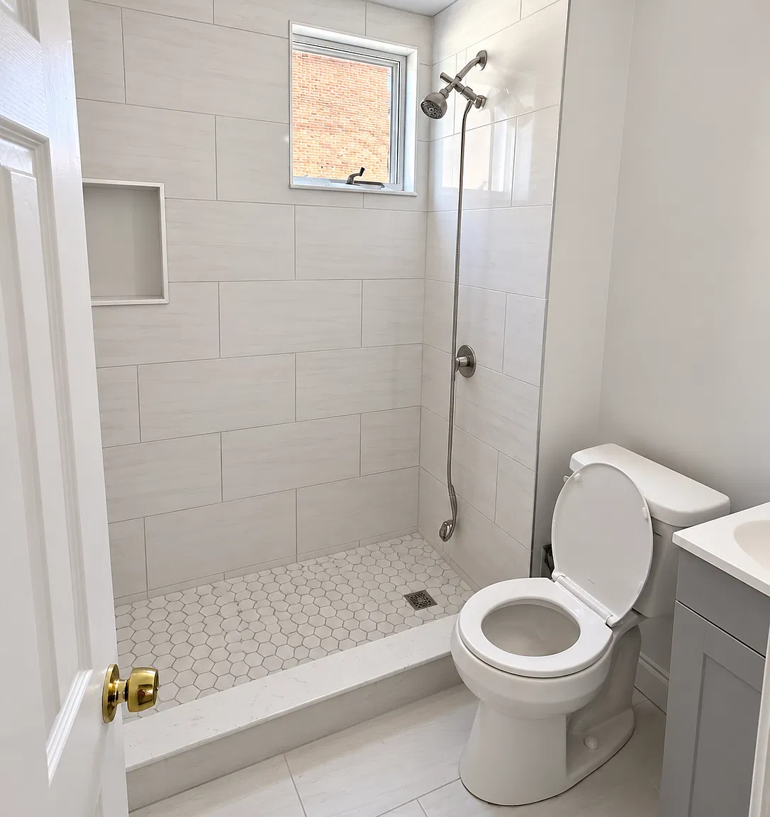2 bed, 800 sqft, $2,600 — Photo 3