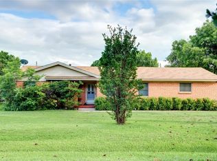 2802 Silvermeadow Ln, Corinth, TX 76210