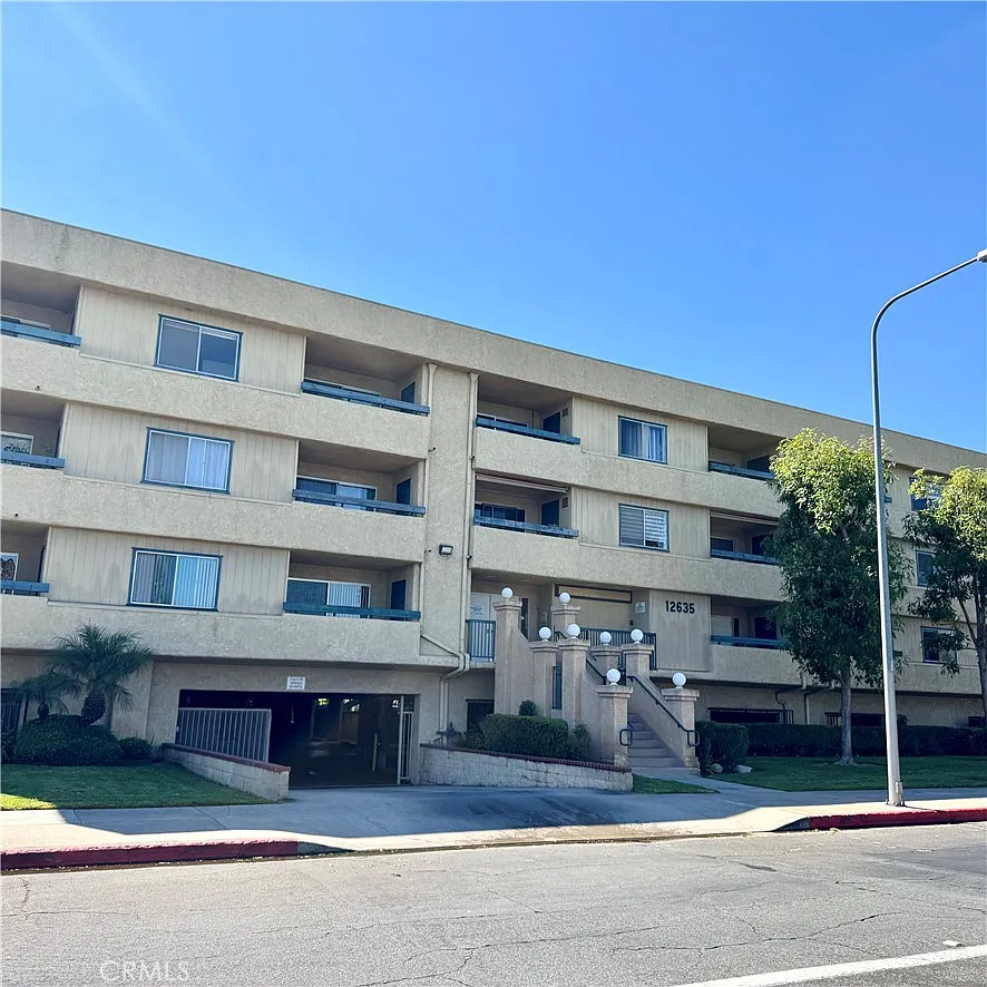 2 bed, 1254 sqft, $2,800 — Photo 1