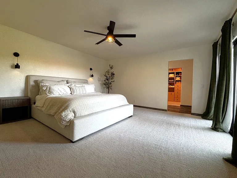 42755 Santiago Pl — Photo 11