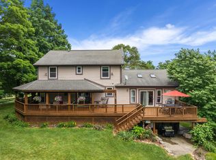215 Heights Rd, Lake Orion, MI 48362