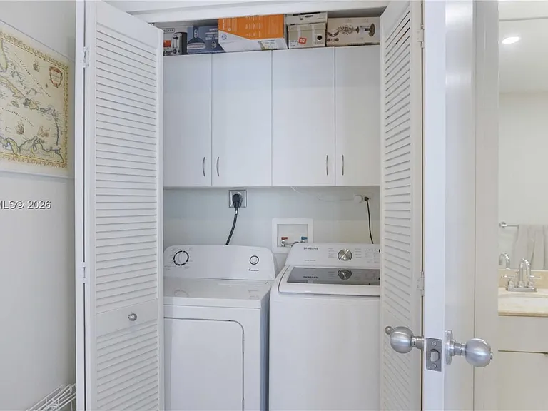 801 Brickell Key Blvd #2210 — Photo 40