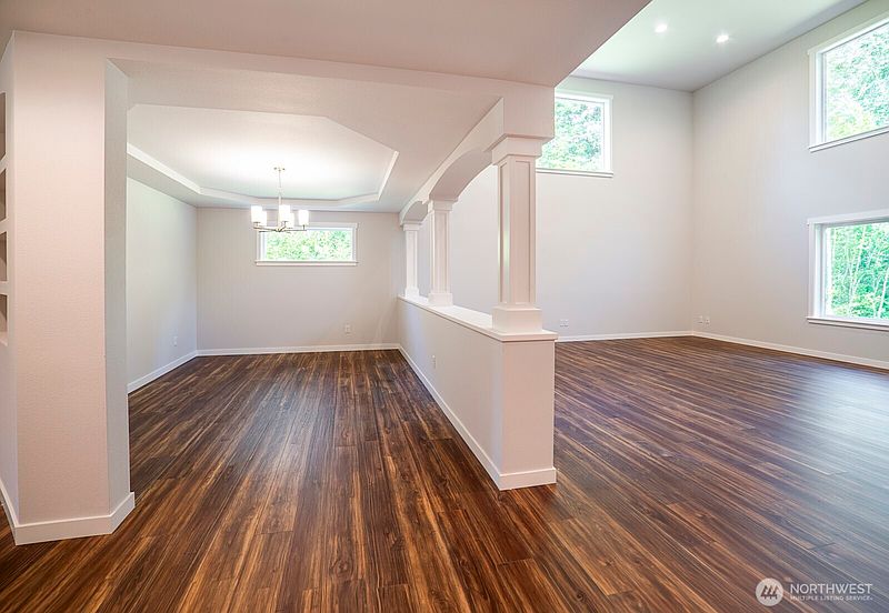 5th image of 8657 Trillium Lane