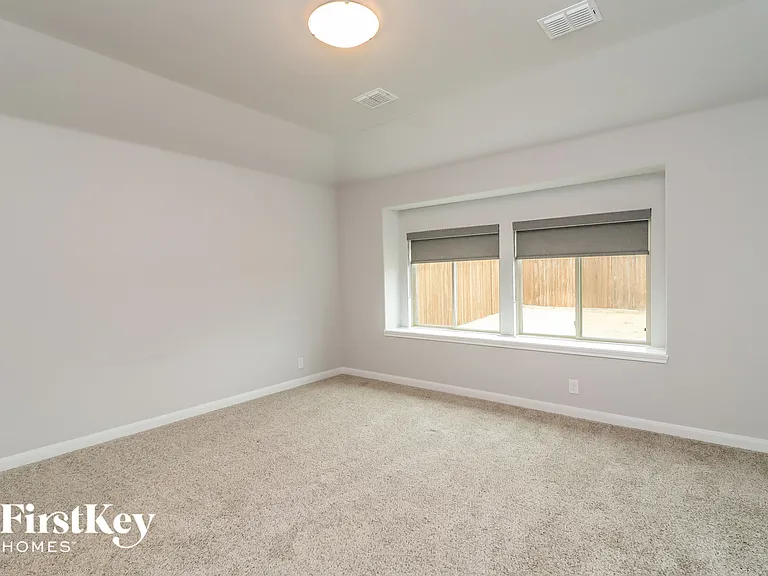 1089 Nighthawk Trl — Photo 9