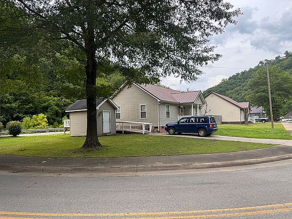 2nd image of 29 Chafin St