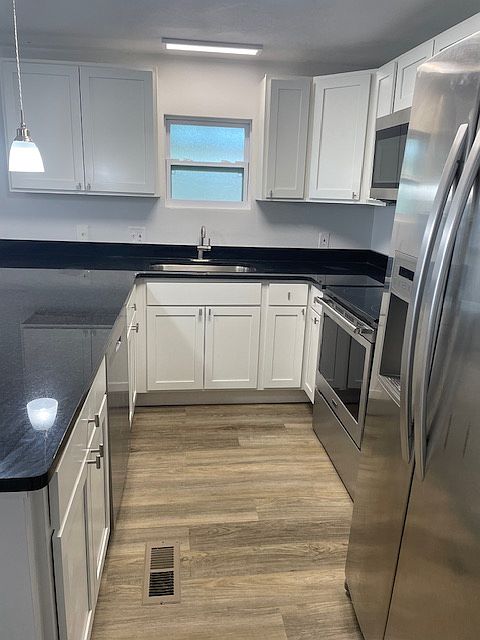 2nd image of 6608 Sunrise Dr