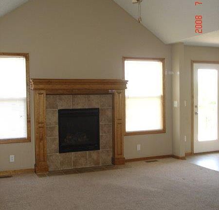 4th image of 710 SW Orchard Ct