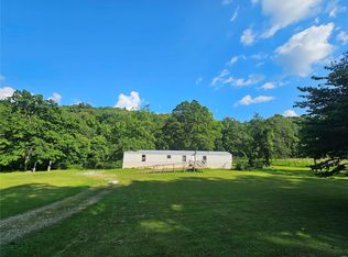 18668 Molasses Hollow Rd, Ste Genevieve, MO 63670