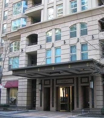 1st image of 25 E Superior St APT 501