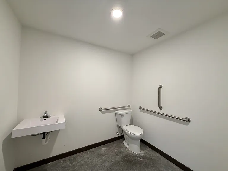 112 W Burbank Ave #104 — Photo 11