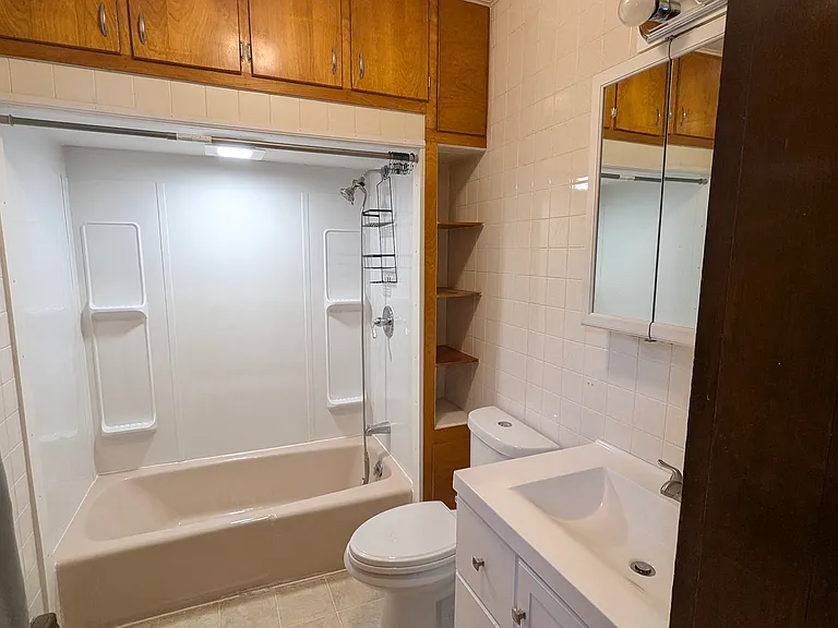 17 McFarland St #1F — Photo 7