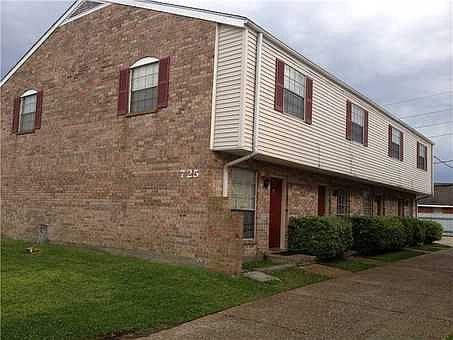 1st image of 725 Vouray Dr