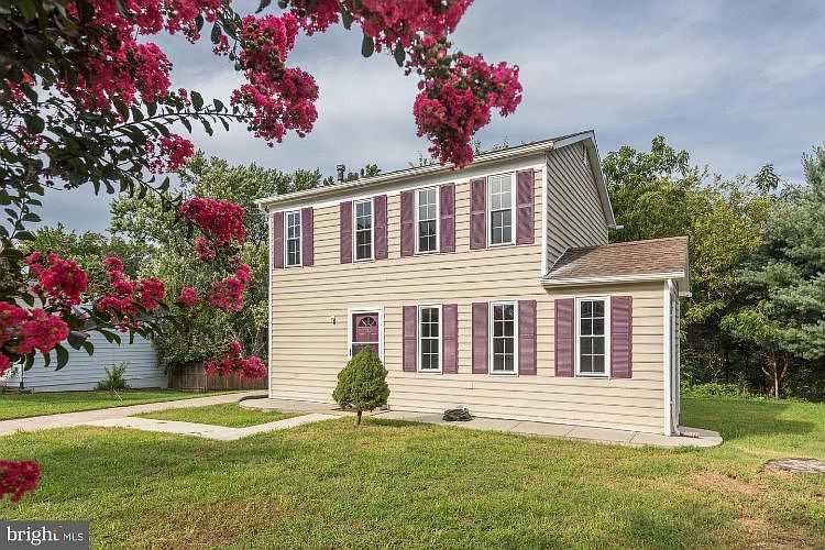 1st image of 5112 Macnamara Dr