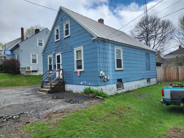 22 Donald Street, Waterville, ME 04901