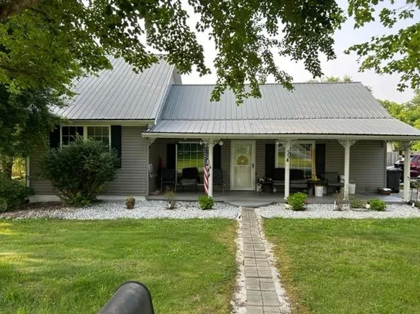 334 4th Ave, Cookeville, TN 38506