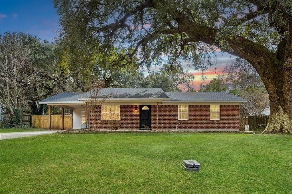 6661 Lincolnshire Rd, Mobile, AL 36619 | Zillow