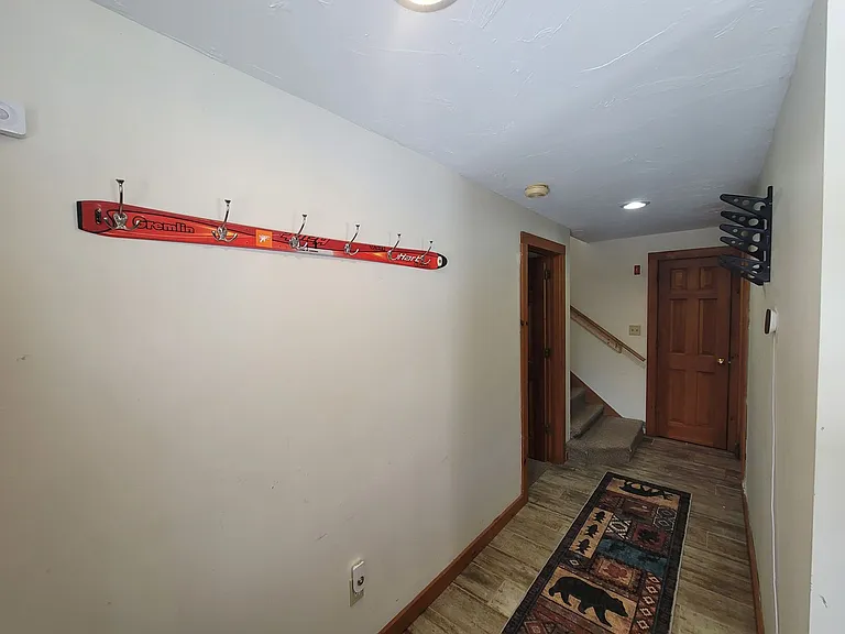 194 Reservoir Rd — Photo 3