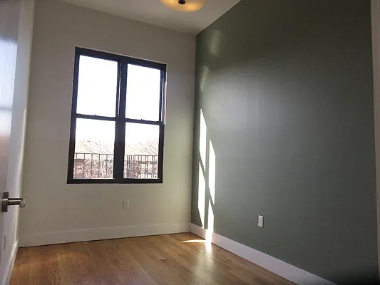 Rented by Rennit Inc. | media 31