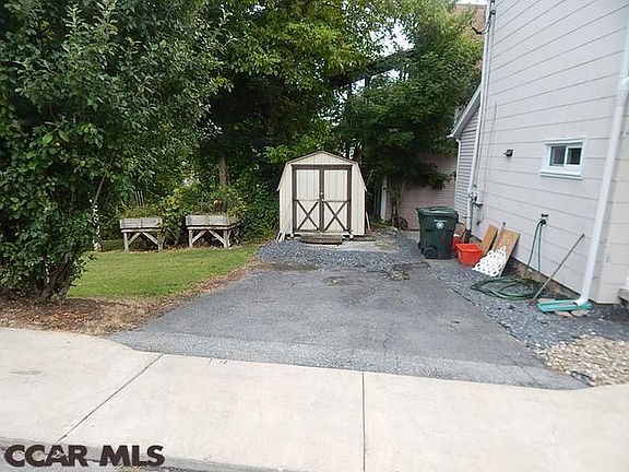 3rd image of 435 Willowbank St