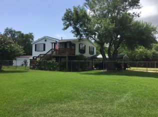 219 8th St, San Leon, TX 77539