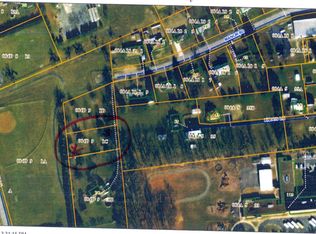 Manor Rd, Stuarts Draft, VA 24477