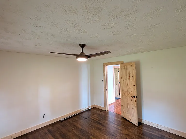 1202 Glynridge St — Photo 8