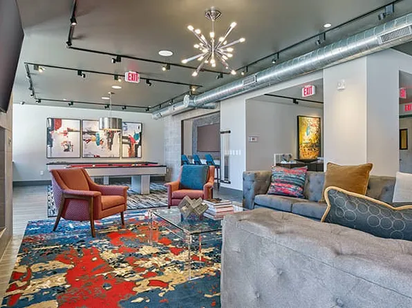 294 Coles Street image 8 of 19