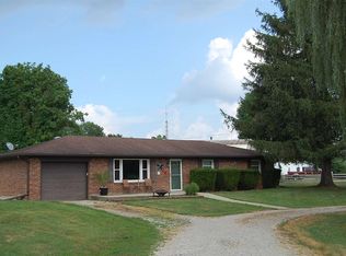 670 Orchard Heights Dr, Spencer, IN 47460