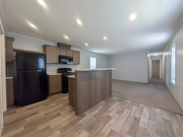 38000 Le Chateau Blvd #668 — Photo 6