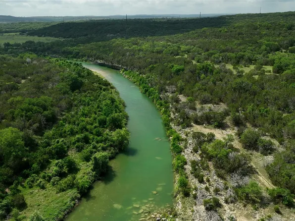 892 Baird Ranch Rd, Johnson City, TX 78636