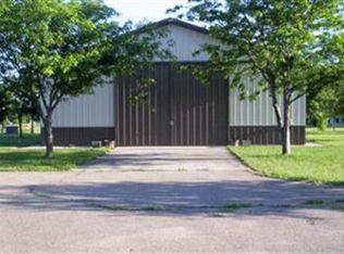 3416 Tree Ln, Junction City, KS 66441