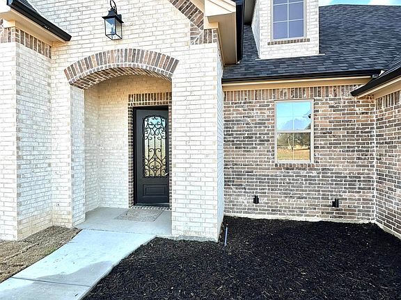 4th image of 191 Brooks Dr