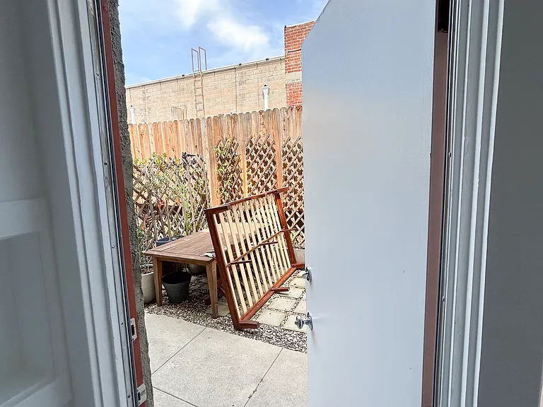 1640 N Normandie Ave #1 — Photo 18