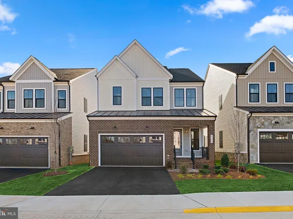 43274 Greeley Sq, Ashburn, VA 20148