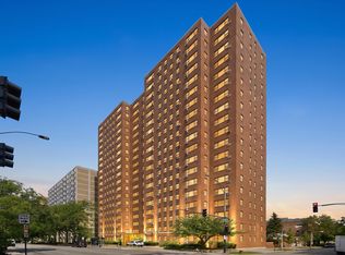 2909 N Sheridan Rd APT 1204, Chicago, IL 60657