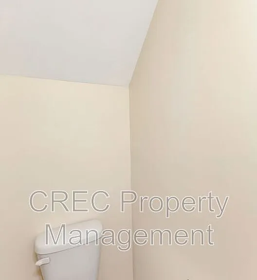 140 Buchanan Cir — Photo 16