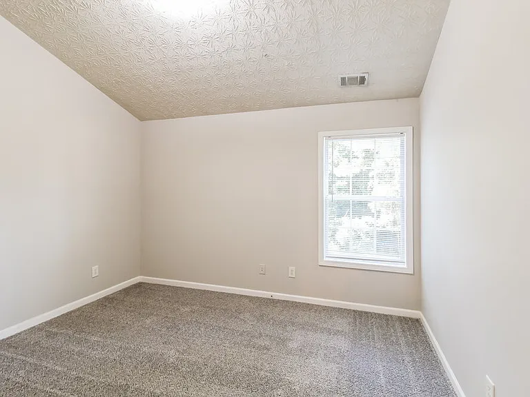 740 Shadow Lakes Dr — Photo 12