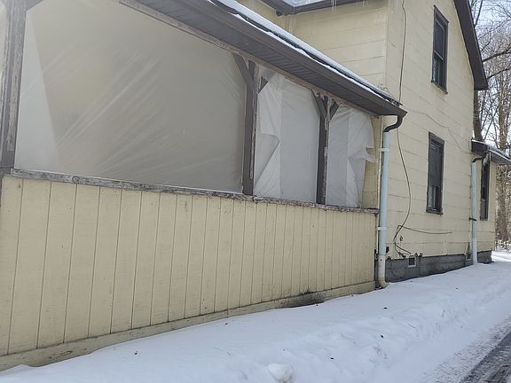 2nd image of 1100 Edison Ave Unit 1