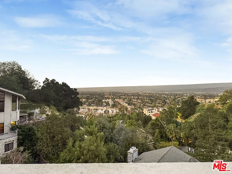 4110 Vanetta Pl — Photo 44