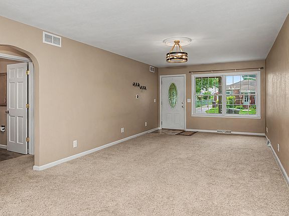 4th image of 1603 2nd St