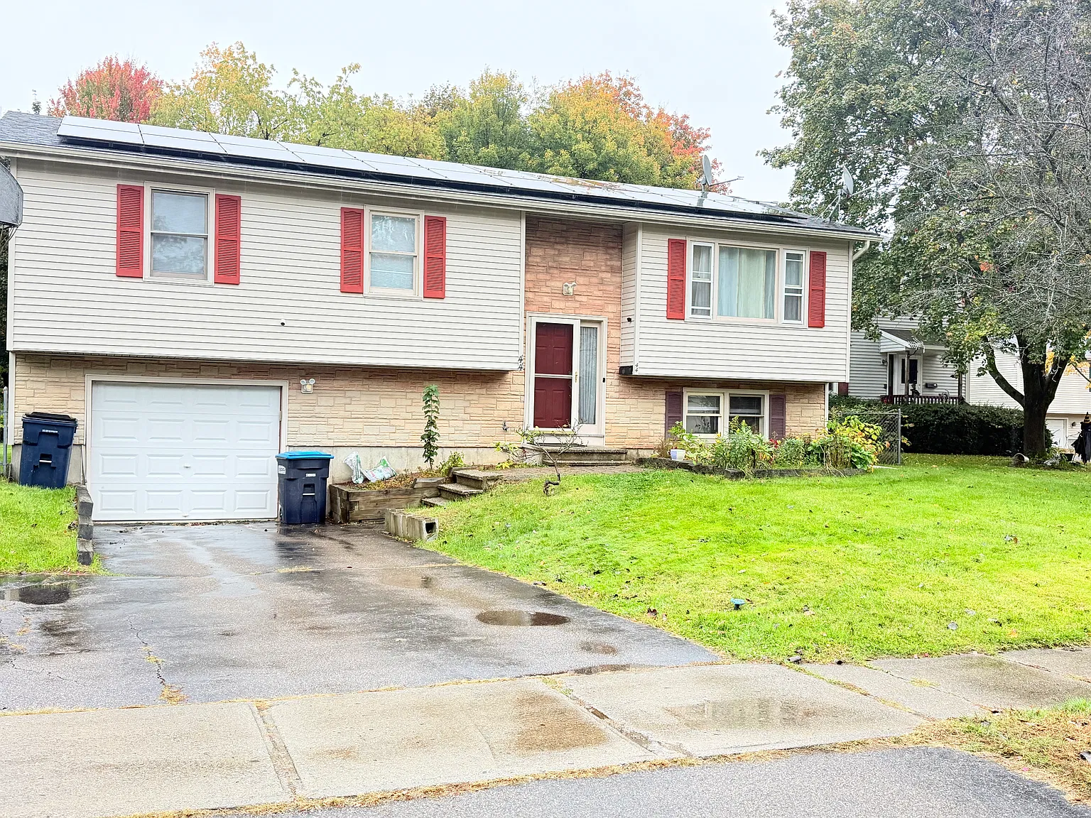 3 bed, 1300 sqft, $3,000 — Photo 1