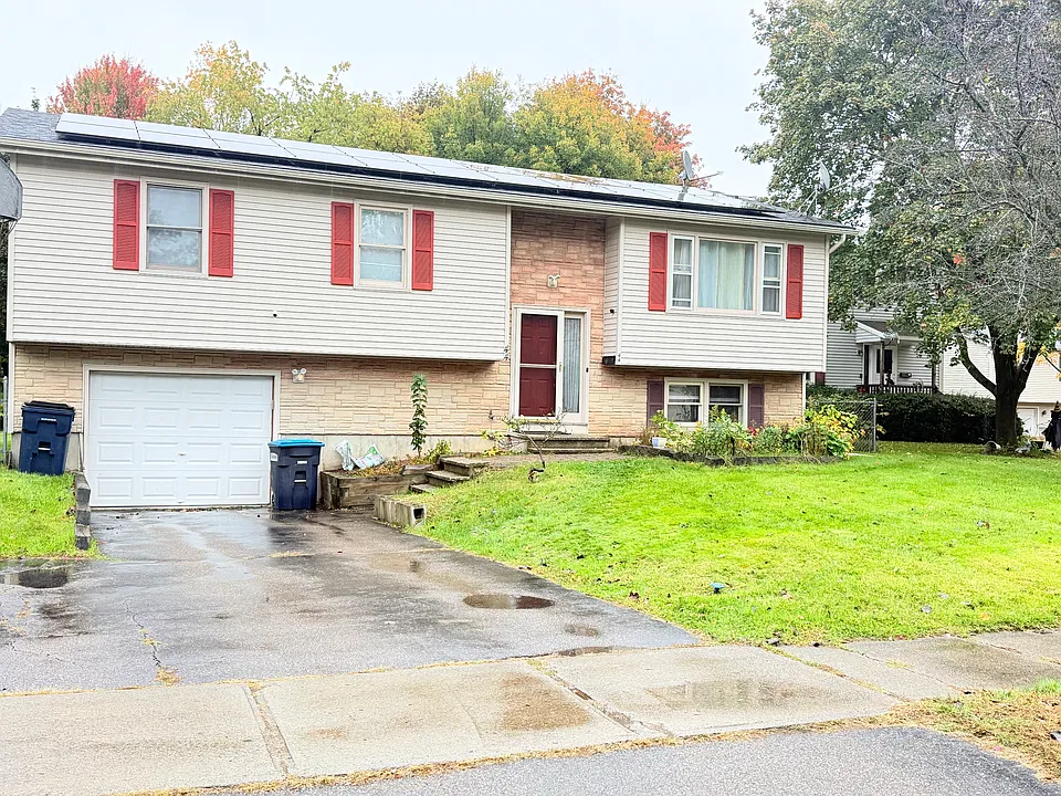 44 Helen Ave