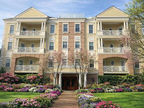 2nd image of 432 Oval Road
