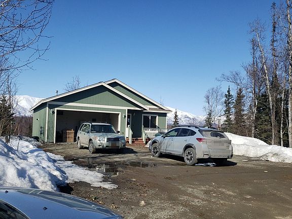 3rd image of 1615 E Gosling Cir
