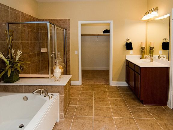 Vernon Hill_EXAMPLE MODEL PHOTO_Master Bathroom