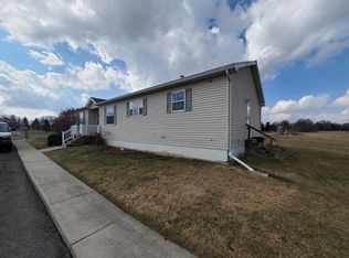 2 Ridge Rd, Upper Sandusky, OH 43351